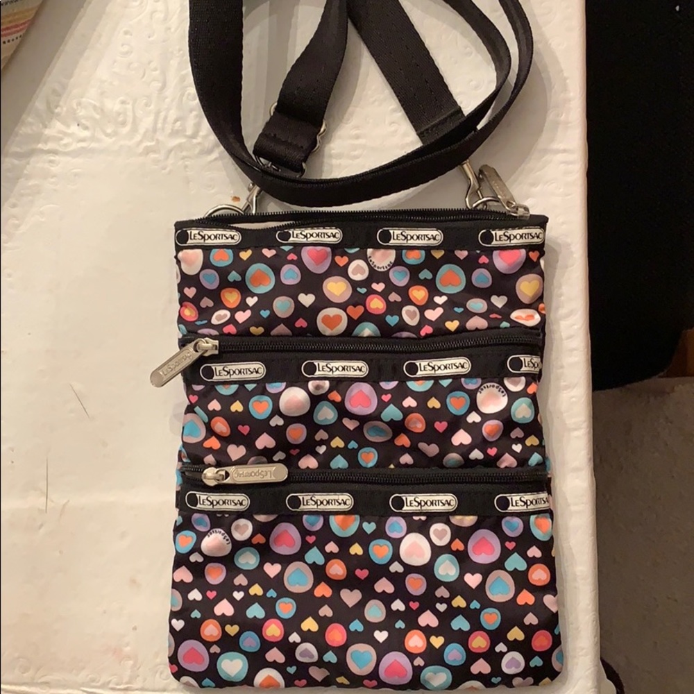 LeSportsac heart pattern 3 pocket crossbody